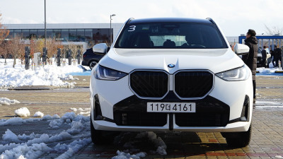 [시승기] BMW 신형 X3, 승차감 개선과 이상한 페달 위치