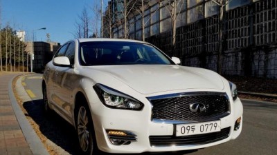 [시승기] 인피니티 Q70 AWD, 우아함 속의 맹렬함