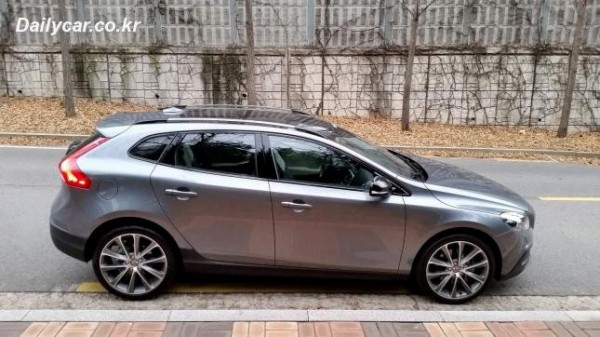 볼보, V40 크로스컨트리 AWD