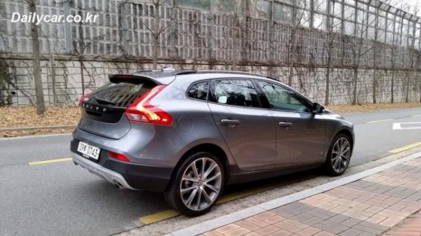 볼보, V40 크로스컨트리 AWD