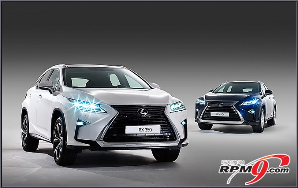 렉서스 RX350(왼쪽), RX450h(오른쪽)