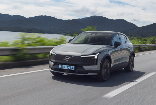 볼보자동차코리아가 지난 4일 출시한 소형 전기 SUV EX30 CC. / 사진=볼보자동차코리아