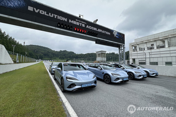 BYD 씰 다이내믹 AWD는 기본에 충실하면서도 강력한 퍼포먼스를 발휘한다(오토헤럴드 김훈기 기자)