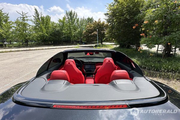 마세라티 그란카브리오 국내 판매 가격은 3억 1220만 원에 이른다(오토헤럴드 김훈기 기자)