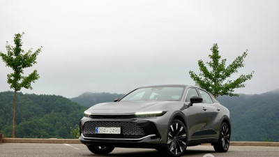 [시승기] 도요타 크라운 듀얼 부스트 화려하지 않지만 놀랍도록 부드럽다