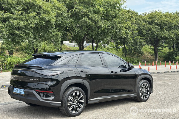 씨라이언 7은 테슬라 모델 Y와 실내외 디자인 및 주행 성능에서 유사점을 찾을 수 있다(오토헤럴드 김훈기 기자)